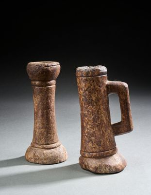paire de salières et poivrières en bois