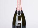 la bouteille de champagne Bollinger Rosé sur fond blanc