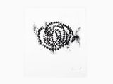 un dessin en noir et blanc représentant un motif en spirale sur une feuille blanche