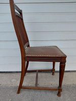 Chaise en bois, dossier à barreaux verticaux et une assise e… (photo 4)
