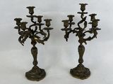 paire de candélabres anciens en laiton avec oiseaux et fleurs