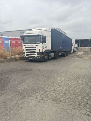 a truck that is parked on the side of the road