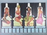 trois calendriers représentant des femmes, posés sur une table devant un mur blanc