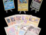 beaucoup de cartes sur la table