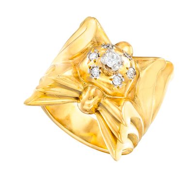 bague plaquée or jaune, ornée d'un motif floral et d'un diamant au centre