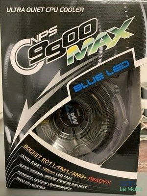 une boîte sur laquelle est représentée une LED bleue