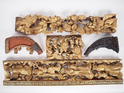 Chine, Ningbo, fin XIXe siècle Ensemble d’éléments décoratif…