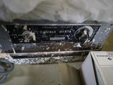 a box that has some kind of thing inside of it