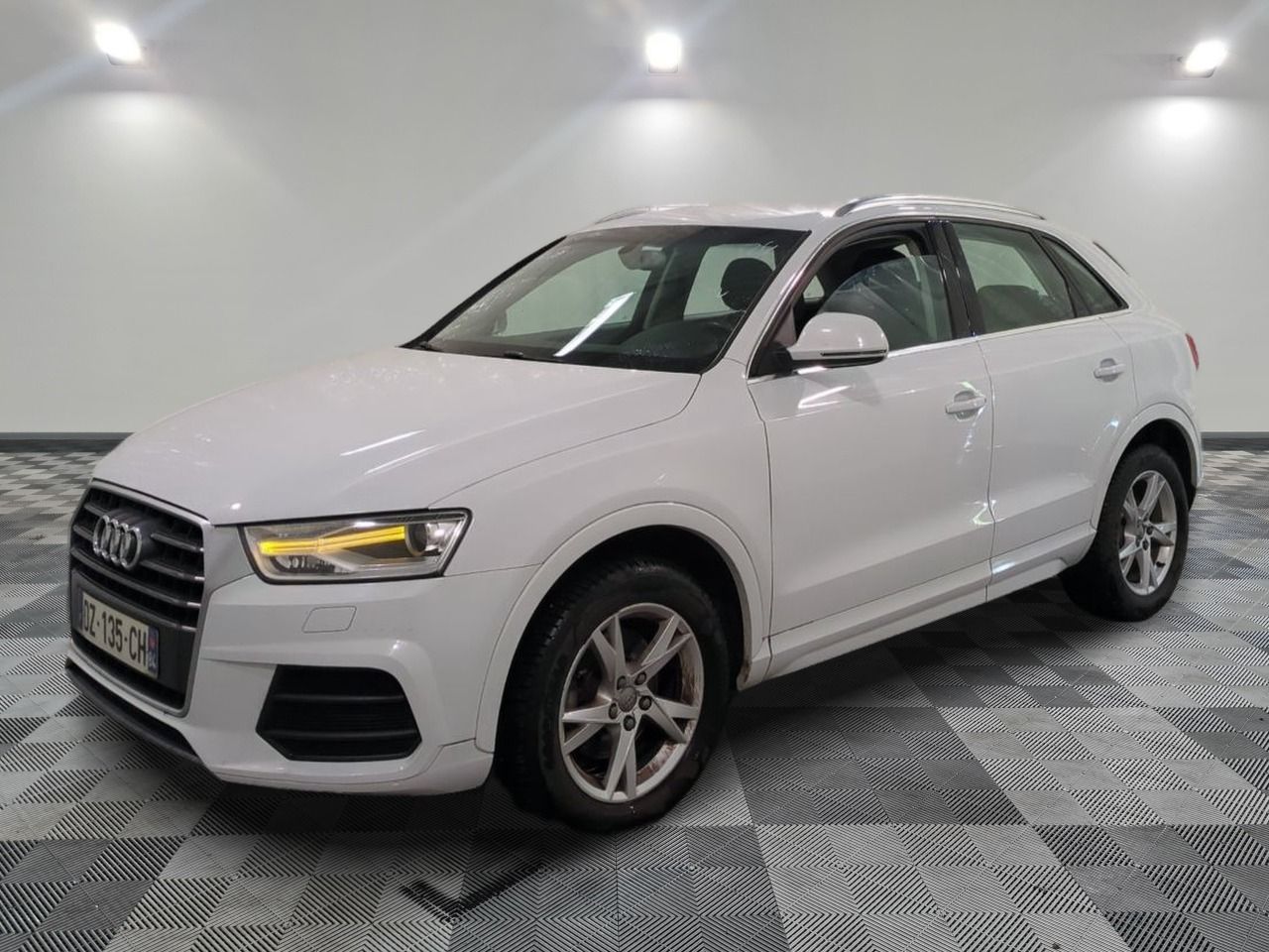 AUDI - Q3 2.0 TDI ULTRA 150 CH S LINE - GO - Mise en service…