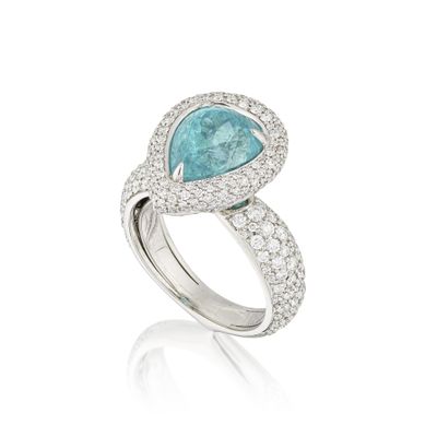 une bague sertie d'un diamant et d'une aigue-marine, signée Van Cleef