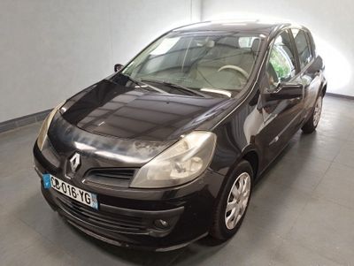 VP RENAULT CLIO III 1.5 DCI 85 PRIVILEGE 5P Kilomètres au co…