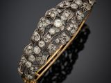une broche-bracelet ancienne en diamants et or