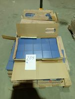 Lot d'environ 20 m² de carrelage bleu, marque Villeroy & Boc…