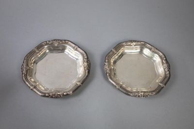 PAIRE DE DESSOUS DE BOUTEILLE En placage d'argent doublé Mod…