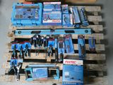 un grand nombre d'outils sur une palette