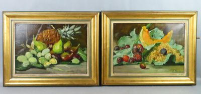 deux tableaux représentant des fruits et des légumes posés sur une table, dans un cadre doré
