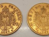 deux souverains d'or, l'un orné d'une couronne et l'autre d'un blason