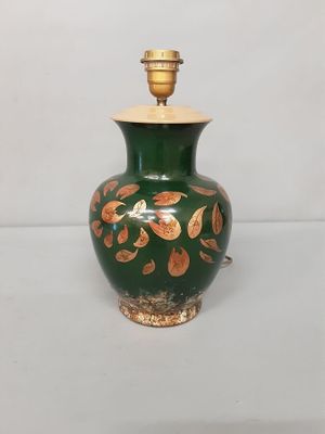 IDA BELLINI XXème: Lampe en céramique à fond vert.