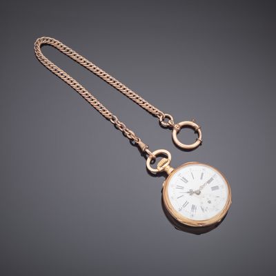 une image représentant une montre de poche en or avec une chaîne, sur fond gris