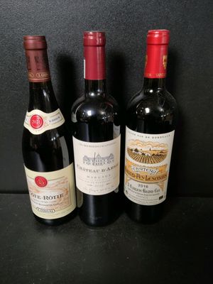 3 Bouteilles de vins rouges dont : Cote-Rotie E. - Photo 1