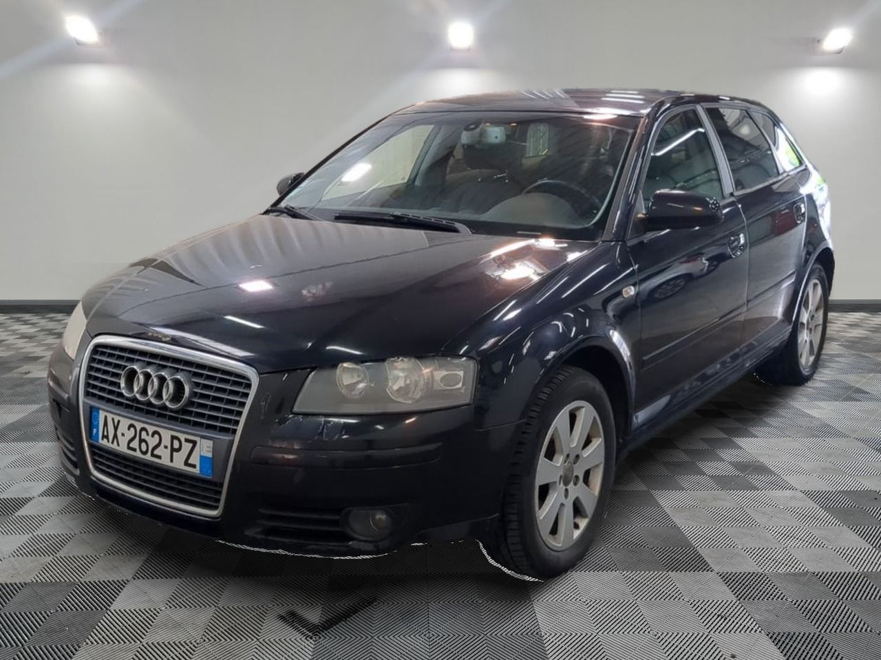 AUDI - A3 SPORTBACK 1.9 TDI AMBIENTE - GO - Mise en service: 18/08/2005 - Vente strictement réservée aux professionne...