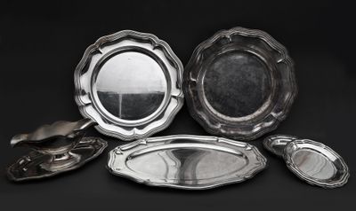 Ensemble de plats en métal argenté, modèle filet contour comprenant 2  - Photo 1