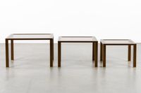 Ensemble de trois tables gigognes ou d'appoint, en métal dor… (photo 3)