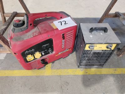 deux générateurs posés côte à côte sur le sol