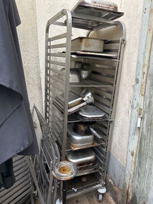 Échelle inox et batterie de cuisine - Photo 1