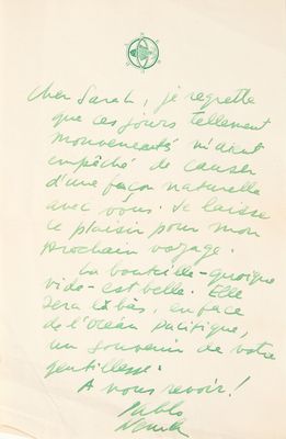une vieille lettre écrite à l'encre verte sur un bout de papier