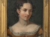 portrait d'une femme en robe marron, dans un cadre doré