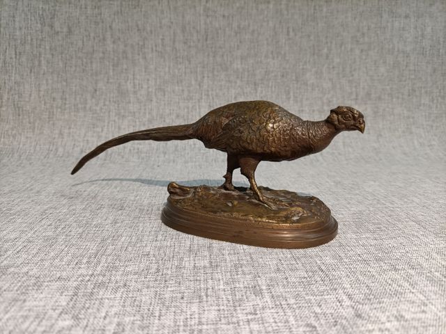 Pierre Jules MÊNE (1810-1879), d'après. « Le faisan ». Bronze pat