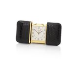 Cartier, « montre-bracelet pour femme en or 18 carats avec bracelet en cuir noir », vers 1950