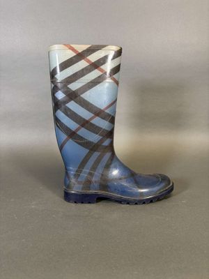 Burberry's. Paire de bottes de pluie en caoutchouc bleu à mo…