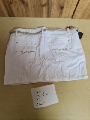 Lot de 120 jupes femme ? Coloris blanc avec ceinture