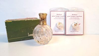 Lot composé d’une lampe à parfum et brûleurs - BERGER - TVA …