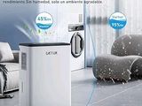 une publicité pour un purificateur d'air domestique dans un salon