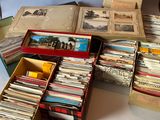 un grand nombre de livres empilés les uns sur les autres