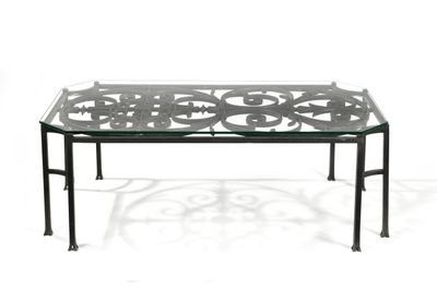 ELEMENT DE FERRONNERIE XVIIIe SIECLE MONTEE EN TABLE BASSE