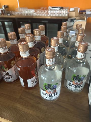 Stock de boissons :
-	Sodas et jus de fruit
-	Boissons sans alcoo