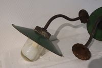 Deux luminaires en applique d'extérieur, cache ampoule en to… (photo 2)