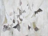 peinture abstraite représentant des oiseaux blancs et noirs volant dans le ciel