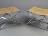 paire de tabourets en chrome et cuir