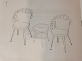 dessin représentant trois chaises et une table sur une feuille de papier