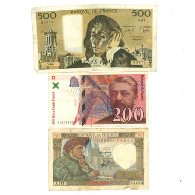 trois billets de banque différents portant l'image d'un homme et d'une femme