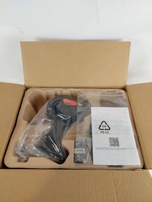 une boîte avec une télécommande à l'intérieur