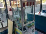 a machine that is sitting in the middle of a room