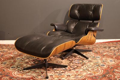 d'après Charles et Ray EAMES ( 1907-1978 / 1912-1988): - Photo 1