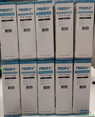 six boîtes de comprimés Nephi Pla Touch empilées les unes sur les autres