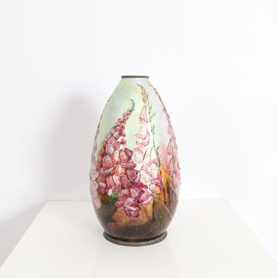 Camille FAURE (1874-1956) Vase en dinanderie  dcor de digi…